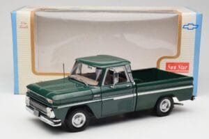 Chevrolet C-10 Verde Sun Star 1:18 1360 Metal - imagem 8 de 8