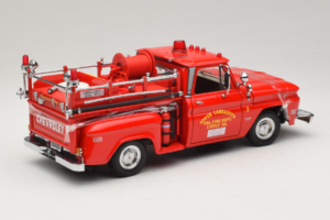 Chevrolet C-20 Fire Truck Sun Star 1:18 1383 Metal - imagem 2 de 6