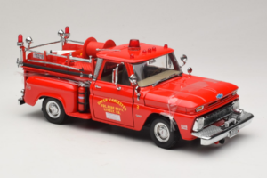 Chevrolet C-20 Fire Truck Sun Star 1:18 1383 Metal - imagem 4 de 6