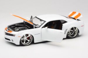 Chevrolet Camaro Concept Tuned Branco Jada 1:18 63014 Metal - imagem 2 de 8