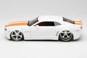 Chevrolet Camaro Concept Tuned Branco Jada 1:18 63014 Metal - imagem 4 de 8