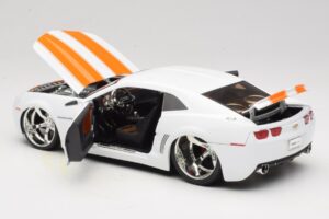 Chevrolet Camaro Concept Tuned Branco Jada 1:18 63014 Metal - imagem 5 de 8