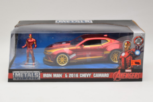 Chevrolet Camaro Iron Man Com Figura Metals Diecast 1:24 99724 Metal