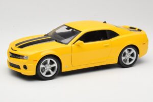 Chevrolet Camaro SS RS Amarelo Maisto 1:18 31173 Metal
