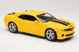 Chevrolet Camaro SS RS Amarelo Maisto 1:18 31173 Metal - imagem 6 de 8