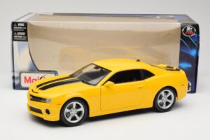 Chevrolet Camaro SS RS Amarelo Maisto 1:18 31173 Metal - imagem 8 de 8