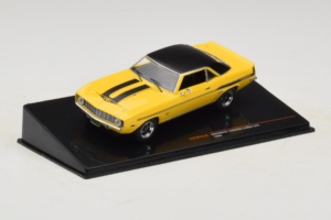 Chevrolet Camaro Yenko SYC Amarelo IXO 1:43 CLC591N Metal - imagem 2 de 4