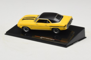 Chevrolet Camaro Yenko SYC Amarelo IXO 1:43 CLC591N Metal - imagem 3 de 4