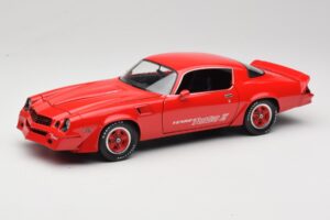 Chevrolet Camaro Z28 Yenko Turbo Z Vermelho GreenLight 1:18 12999 Metal