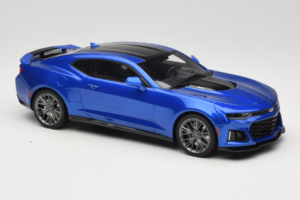 Chevrolet Camaro ZL1 Gen 6 Azul GT Spirit 1:18 GT177 Resina - imagem 4 de 6