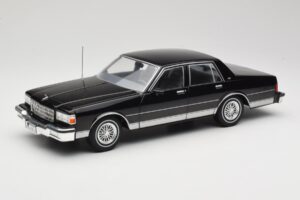 Chevrolet Caprice Preto MCG 1:18 MCG18113 Metal