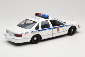 Chevrolet Caprice Canadá Polícia UT Models 1:18 21023 Metal - imagem 3 de 8