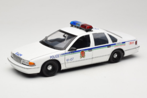 Chevrolet Caprice Canadá Polícia UT Models 1:18 21023 Metal