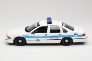 Chevrolet Caprice Chicago Polícia UT Models 1:18 180142096 Metal - imagem 4 de 8