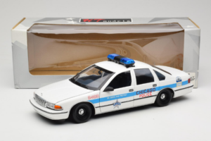 Chevrolet Caprice Chicago Polícia UT Models 1:18 180142096 Metal - imagem 8 de 8