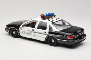 Chevrolet Caprice Glendale Polícia UT Models 1:18 21026 Metal - imagem 7 de 8