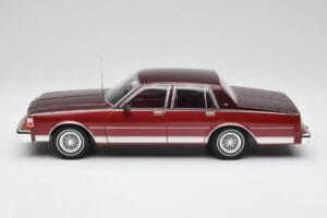 Chevrolet Caprice Vermelho Metálico MCG 1:18 MCG18361 Metal - imagem 3 de 6