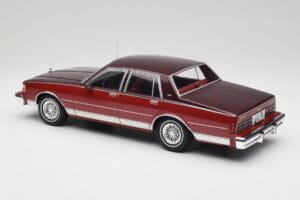 Chevrolet Caprice Vermelho Metálico MCG 1:18 MCG18361 Metal - imagem 5 de 6