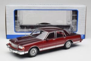 Chevrolet Caprice Vermelho Metálico MCG 1:18 MCG18361 Metal - imagem 6 de 6