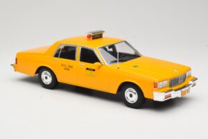 Chevrolet Caprice Amarelo Táxi MCG 1:18 MCG18038 Metal - imagem 4 de 6