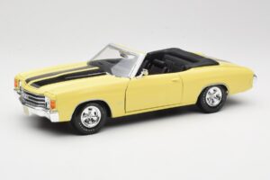 Chevrolet Chevelle SS 454 Amarelo Maisto 1:18 531890 Metal