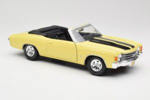 Chevrolet Chevelle SS 454 Amarelo Maisto 1:18 531890 Metal - imagem 6 de 8