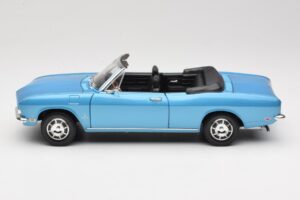 Chevrolet Corvair Monza Cabriolet Azul Road Signature 1:18 92498 Metal - imagem 4 de 8