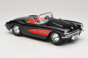 Chevrolet Corvette C1 Preto & Vermelho Bburago 1:18 3034-M1 Metal - imagem 6 de 8