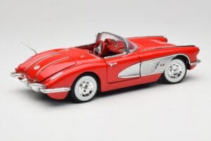 Chevrolet Corvette C1 Vermelho Motormax 1:18 73100TC Metal - imagem 3 de 8