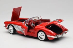 Chevrolet Corvette C1 Vermelho Motormax 1:18 73100TC Metal - imagem 5 de 8