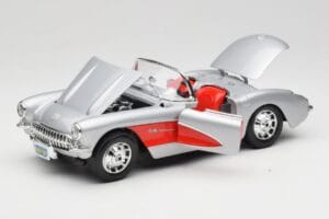 Chevrolet Corvette C1 Prata Bburago 1:18 3034 Metal - imagem 2 de 8