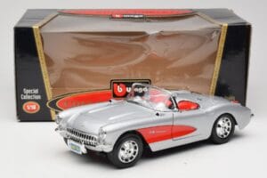 Chevrolet Corvette C1 Prata Bburago 1:18 3034 Metal - imagem 8 de 8