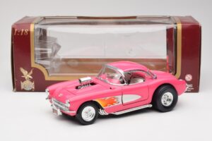 Chevrolet Corvette C1 Gasser Rosa Road Legends 1:18 92019-R1 Metal - imagem 8 de 8