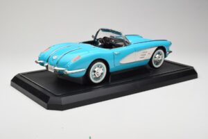Chevrolet Corvette C1 Hard Top Azul Solido 1:12 1202-M1 Metal - imagem 3 de 8