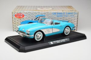 Chevrolet Corvette C1 Hard Top Azul Solido 1:12 1202-M1 Metal - imagem 8 de 8