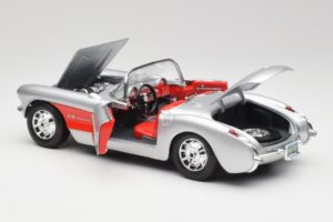 Chevrolet Corvette C1 Prata & Vermelho Bburago 1:18 3024-M1 Metal - imagem 5 de 8