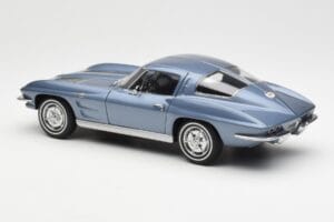 Chevrolet Corvette C2 Cinzento Azulado Metalizado AUTOart 1:18 71182 Metal - imagem 7 de 8