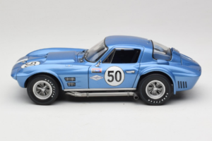 Chevrolet Corvette C2 Grand Sport #50 Nassau Speed Week 1963 Exoto 1:18 RLG18024 Metal - imagem 4 de 8