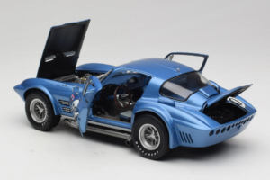 Chevrolet Corvette C2 Grand Sport #50 Nassau Speed Week 1963 Exoto 1:18 RLG18024 Metal - imagem 5 de 8