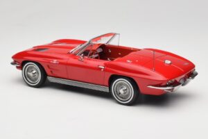 Chevrolet Corvette C2 Sting Ray Cabriolet Riverside Red Norev 1:18 189056 Metal - imagem 5 de 6