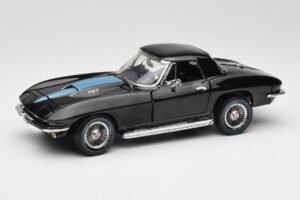 Chevrolet Corvette C2 Preto American Muscle 1:18 AMM1099/06 Metal