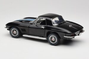 Chevrolet Corvette C2 Preto American Muscle 1:18 AMM1099/06 Metal - imagem 7 de 8