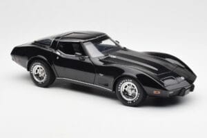 Chevrolet Corvette C3 Preto UT Models 1:18 21071 Metal - imagem 6 de 8
