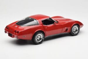 Chevrolet Corvette C3 Vermelho UT Models 1:18 21073 Metal - imagem 3 de 8