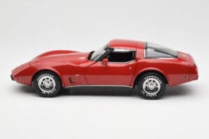 Chevrolet Corvette C3 Vermelho UT Models 1:18 21073 Metal - imagem 4 de 8
