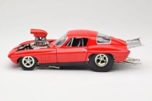 Chevrolet Corvette C3 Dragster Vermelho Hot Wheels 1:18 29226 Metal - imagem 4 de 8