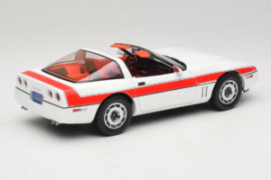 Chevrolet Corvette C4 A-Team Branco GreenLight 1:18 13532 Metal - imagem 3 de 8