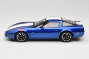 Chevrolet Corvette C4 Grand Sport Admiral Blue GT Spirit 1:18 GT538 Resina - imagem 3 de 6