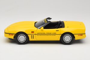Chevrolet Corvette C4 Indianapolis 500 Pace Car Amarelo Greenlight 1:18 11801-06 Metal - imagem 4 de 8