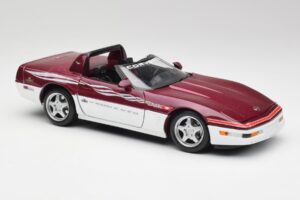 Chevrolet Corvette C4 Indy 500 Pace Car Maisto 1:18 56011 Metal - imagem 6 de 8